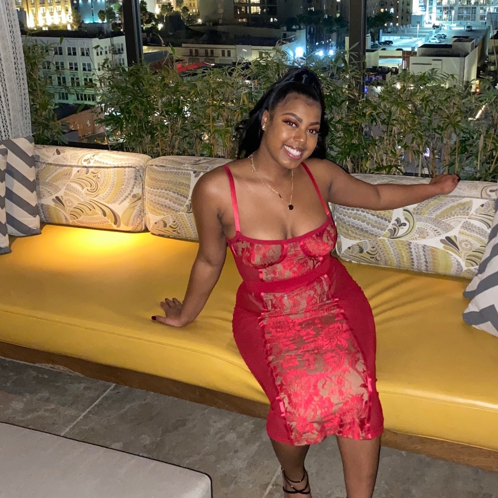 JLUX Label Red Lace + Mesh Two-Piece set